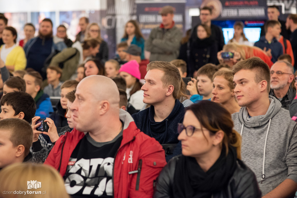 Paweł Fajdek spotkał się z fanami