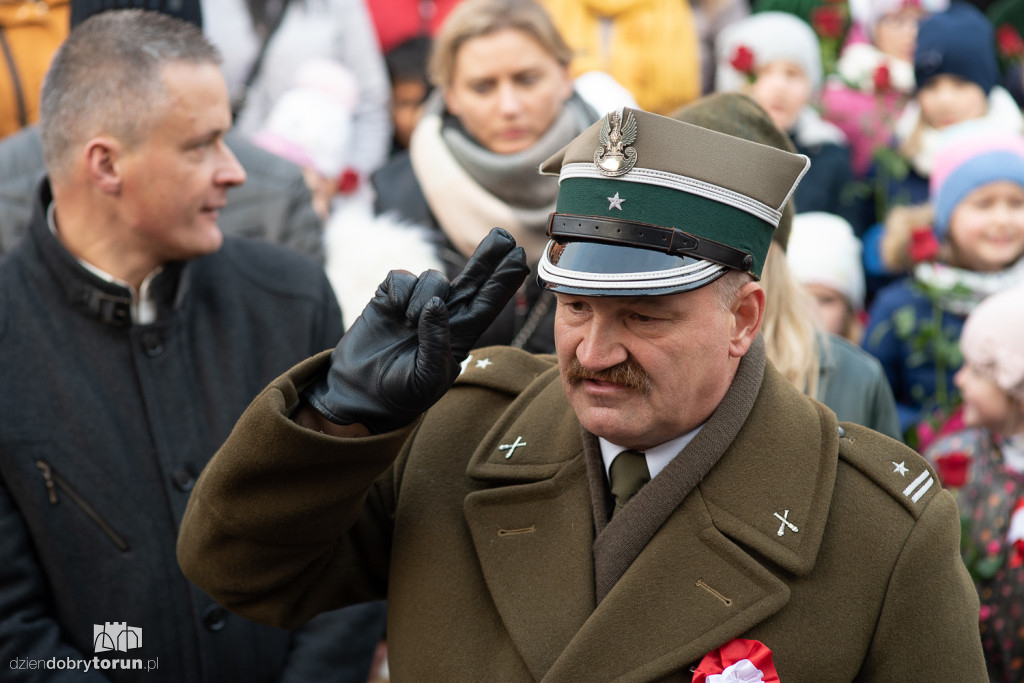 Uroczyste odśpiewanie hymnu
