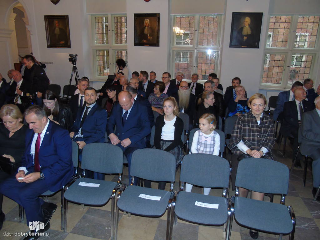 Zaprzysiężenie radnych i prezydenta