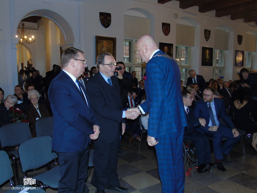 Zaprzysiężenie radnych i prezydenta