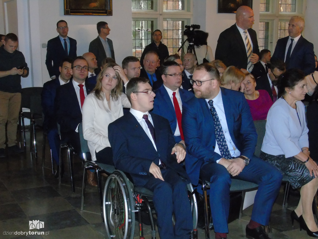 Zaprzysiężenie radnych i prezydenta