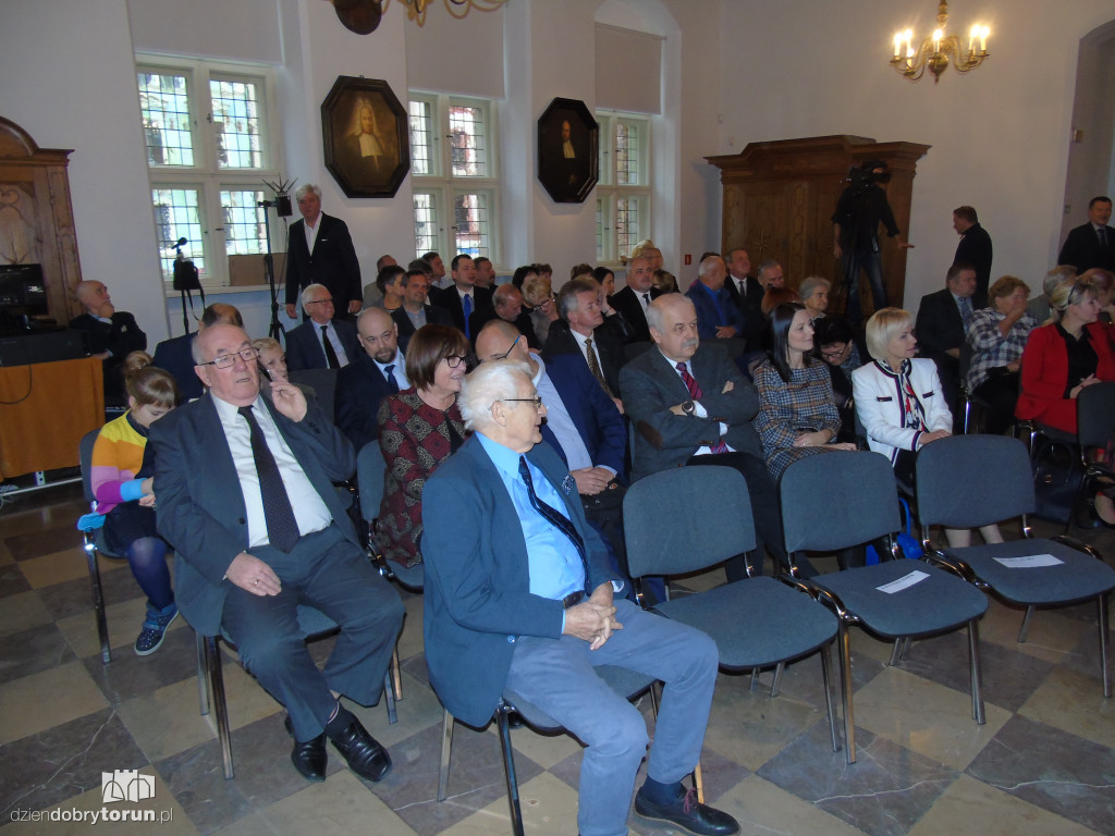 Zaprzysiężenie radnych i prezydenta
