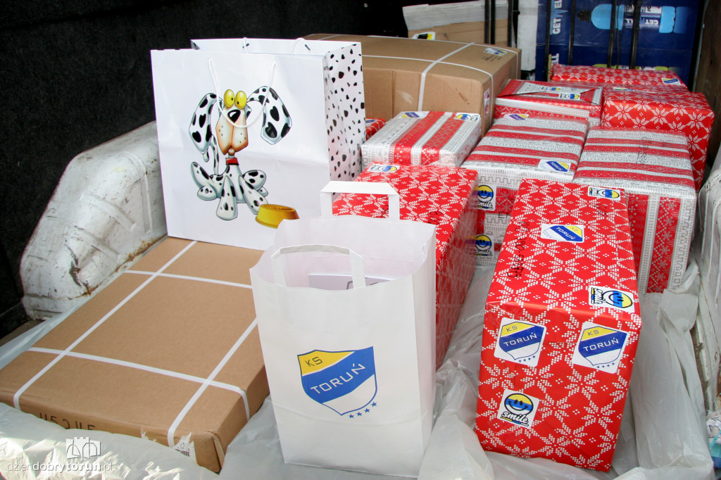 Żużlowcy przekazali Szlachetną Paczkę