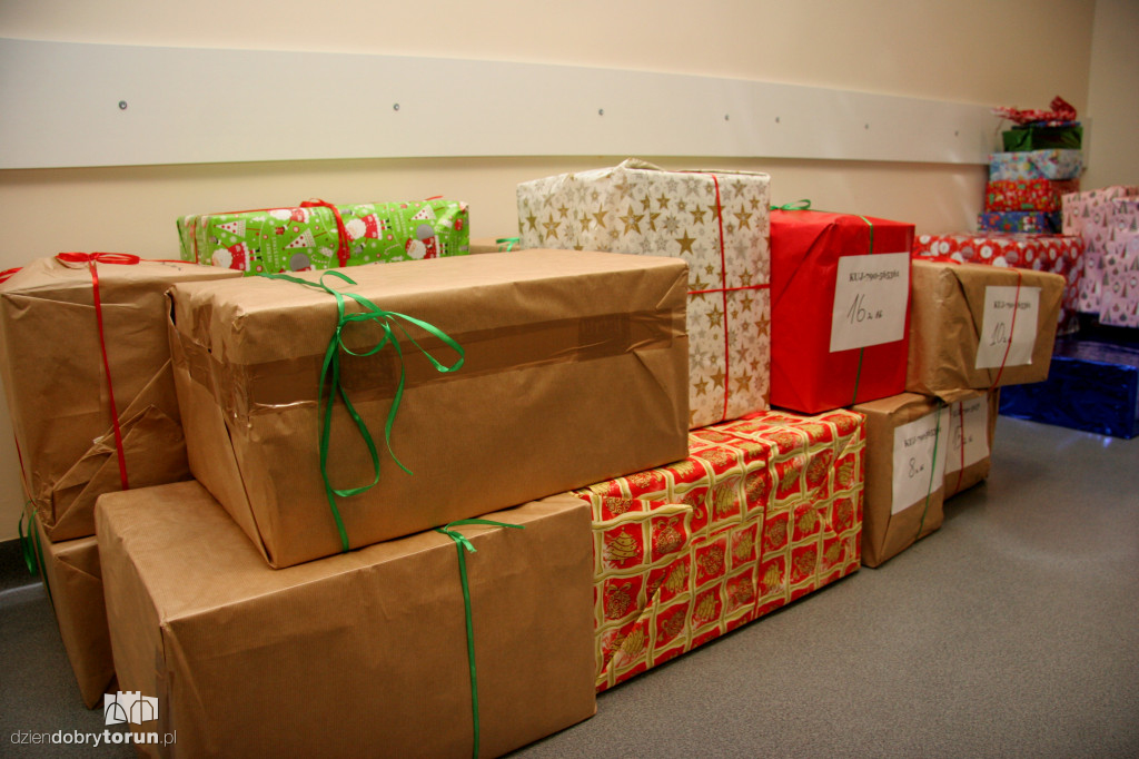 Żużlowcy przekazali Szlachetną Paczkę