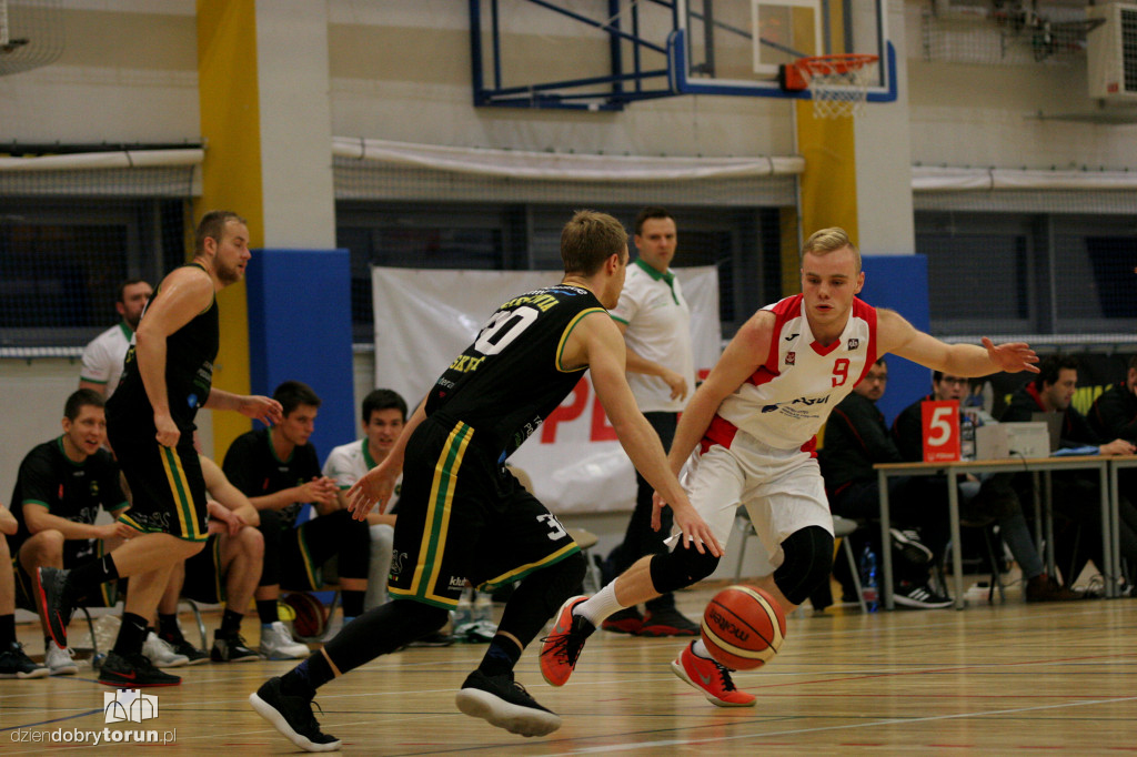 AZS UMK Toruń pokonuje Tarnovię