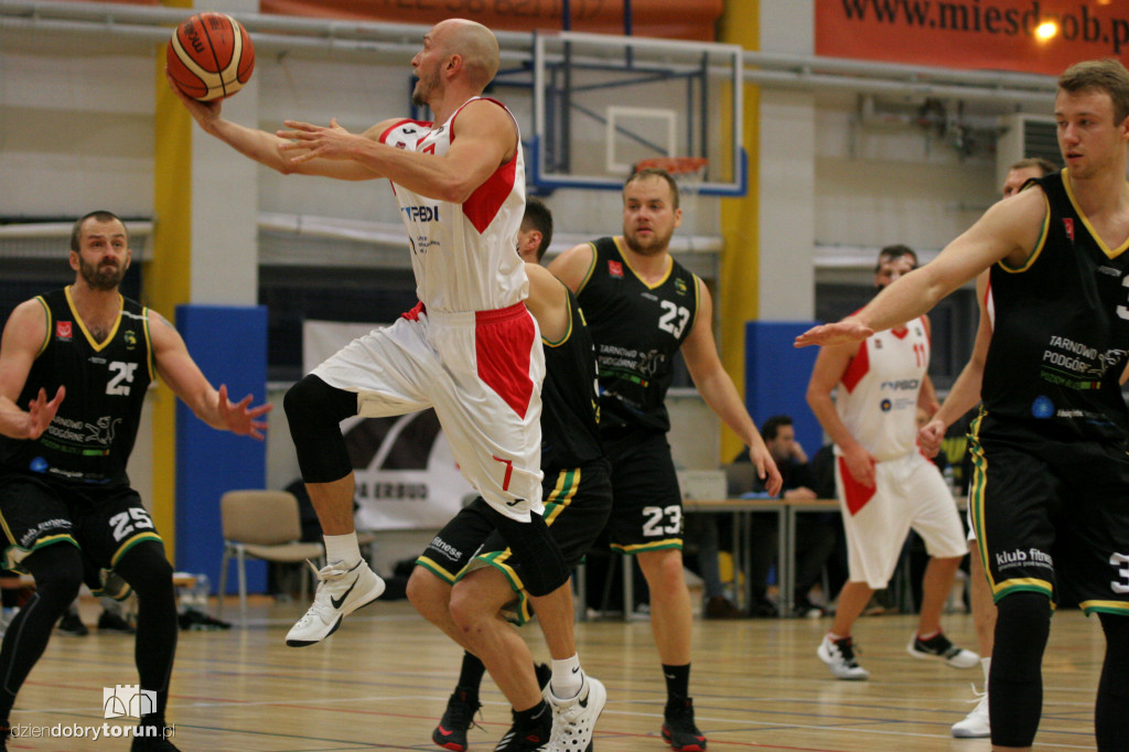 AZS UMK Toruń pokonuje Tarnovię