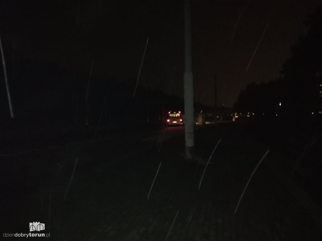 Ciemności na osiedlu Na Skarpie
