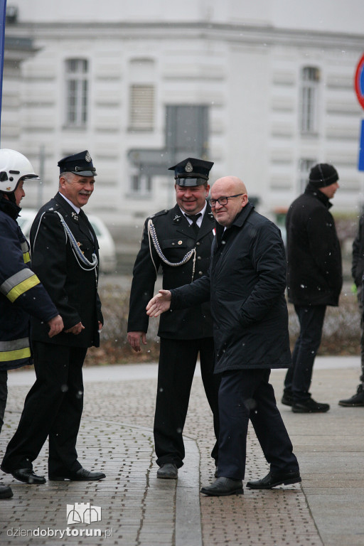 Przekazanie wozów strażackich