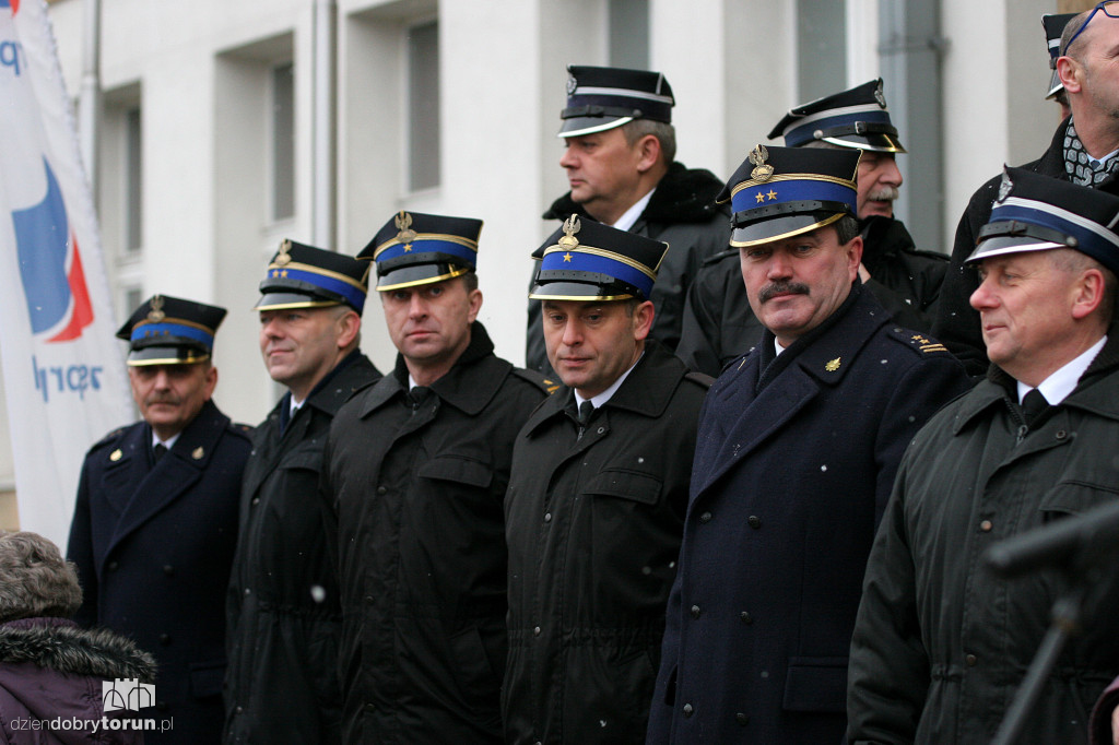 Przekazanie wozów strażackich