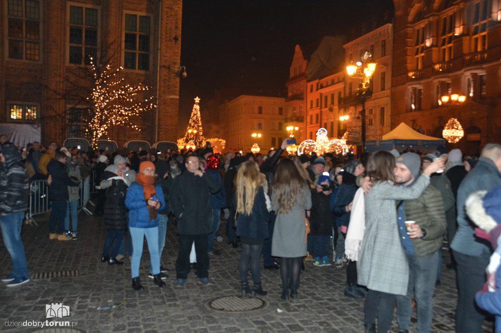 Torunianie powitali Nowy Rok 2019