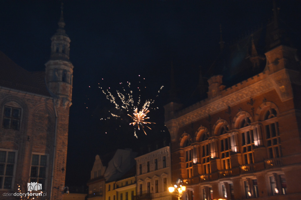 Torunianie powitali Nowy Rok 2019