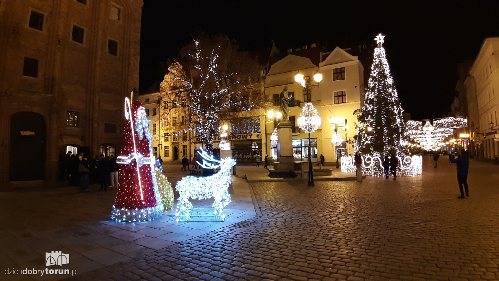 Toruń nocą w obiektywie Czytelnika
