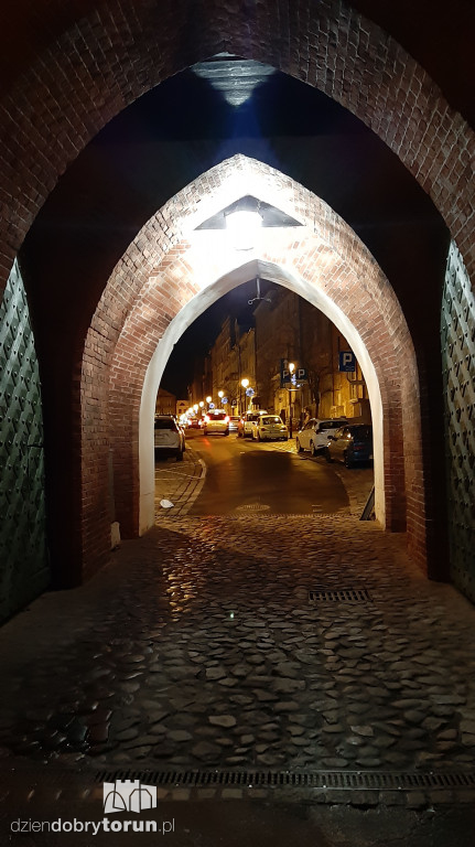 Toruń nocą w obiektywie Czytelnika