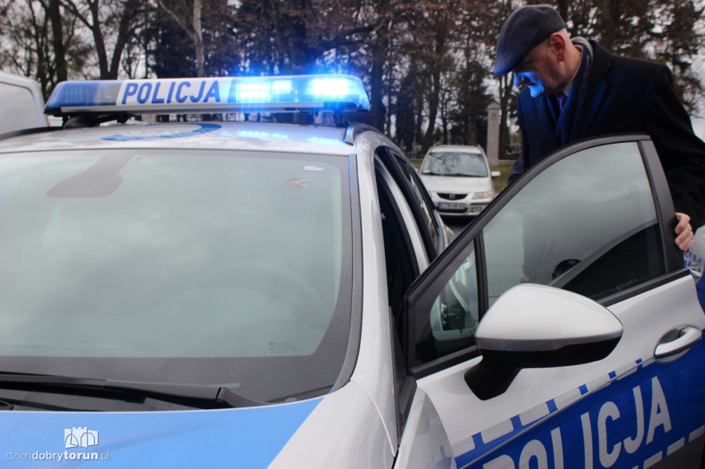 Policja z nowymi radiowozami