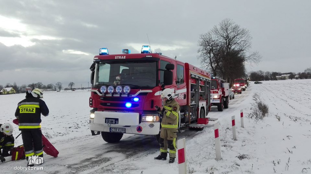Pod Toruniem pociąg wjechał w koparkę