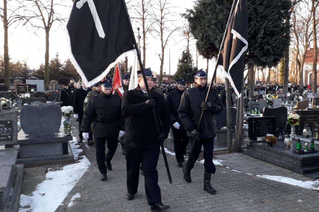 Tłumy pożgnały 16-letnią Wiktorię