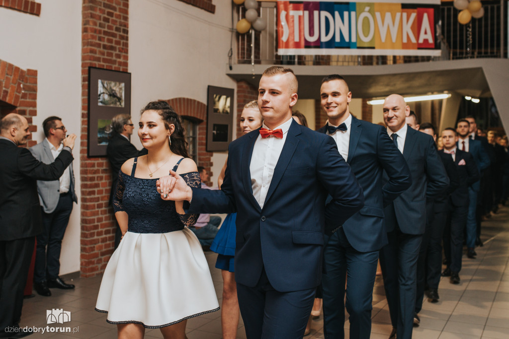Wspaniała studniówka XIII LO