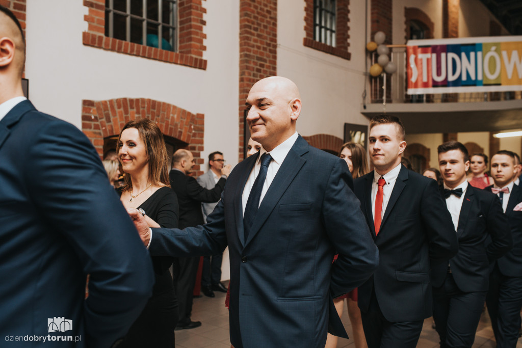 Wspaniała studniówka XIII LO