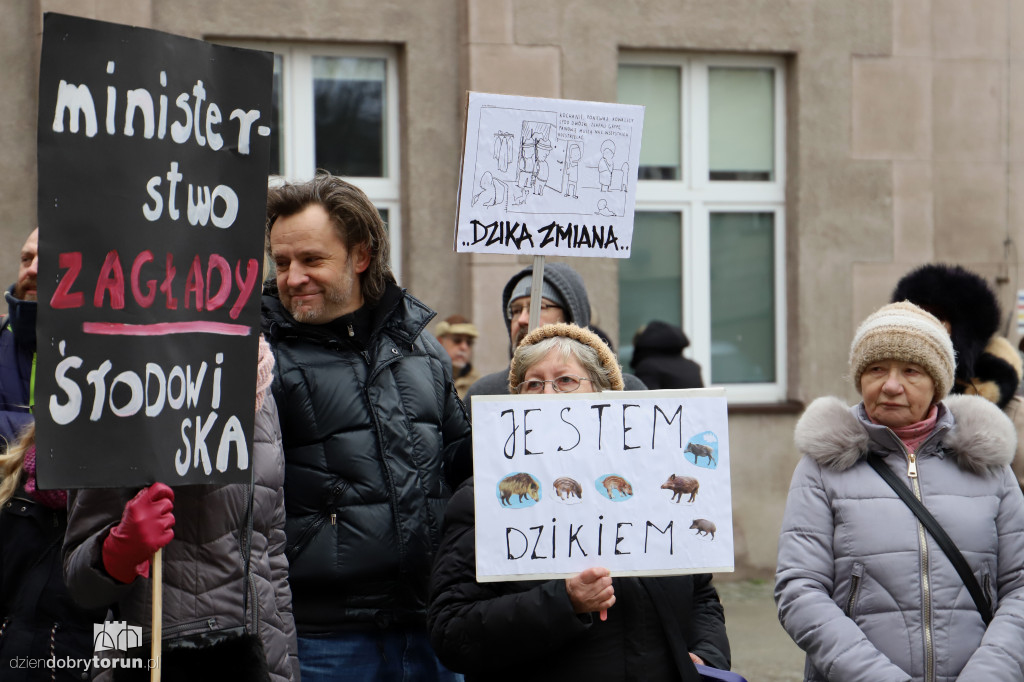 Protest przeciw rzezi dzików