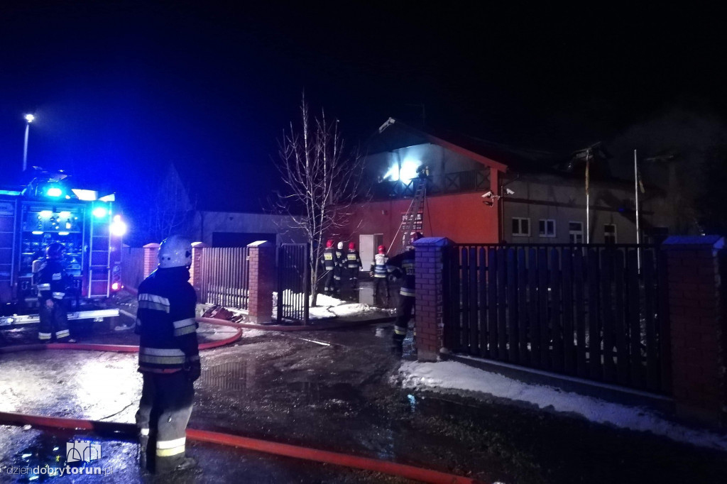 Pożar dawnej szwalni w Sierzewie