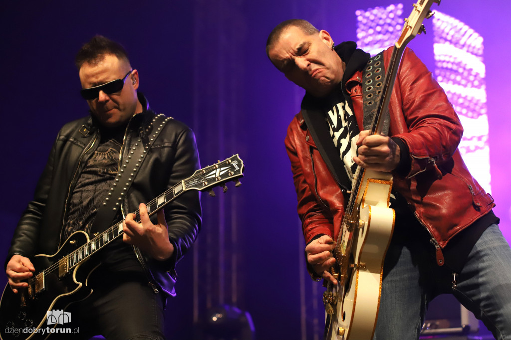 Kobranocka i Menchester dla WOŚP