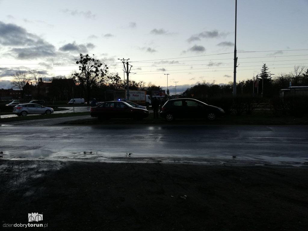 Kolizja na rondzie Niepodległości