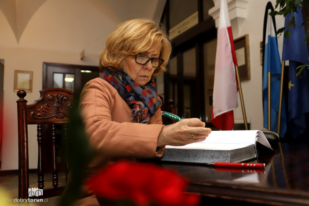 Księga kondolencyjna dla Pawła Adamowicza