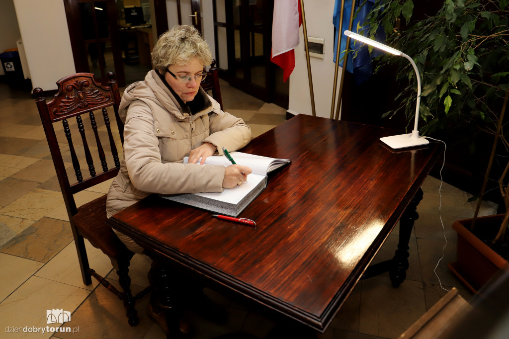 Księga kondolencyjna dla Pawła Adamowicza