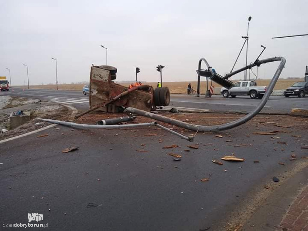Groźny wypadek na DK10