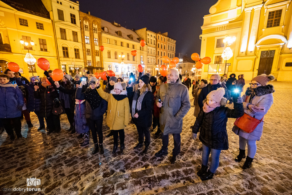 Toruń murem za Owsiakiem