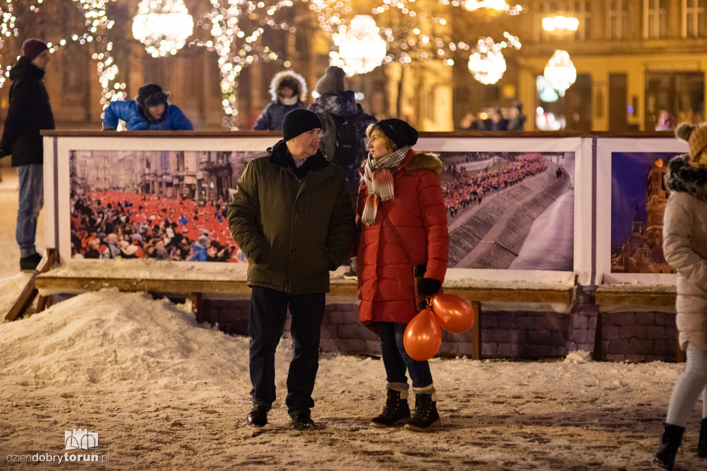 Toruń murem za Owsiakiem