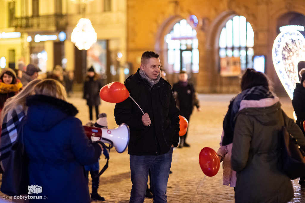 Toruń murem za Owsiakiem