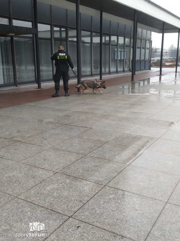 Ewakuacja wydziałów UMK