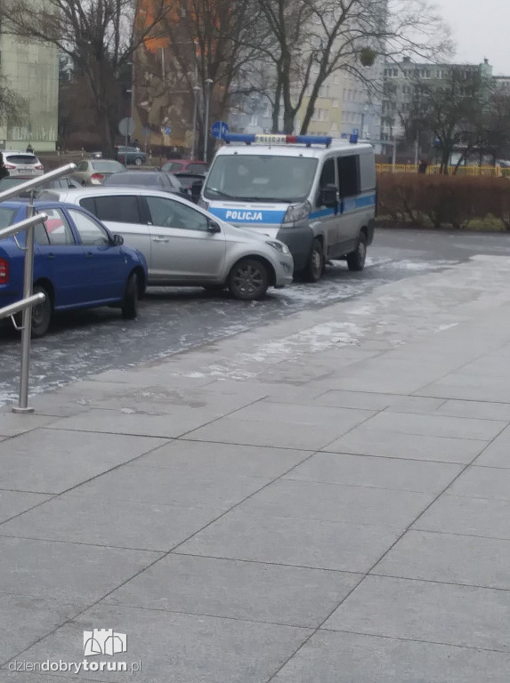 Ewakuacja wydziałów UMK