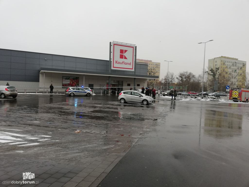 Ewakuacja sklepu Kaufland