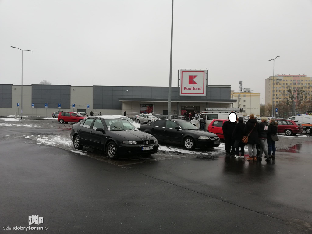 Ewakuacja sklepu Kaufland