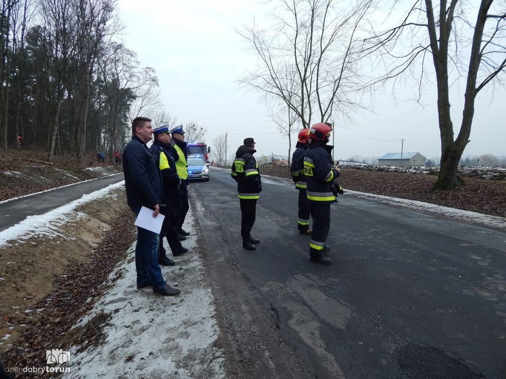 Wypadek w lesie. Na miejscu LPR