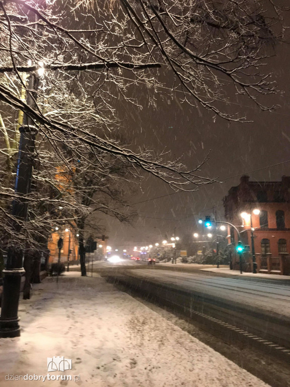 Toruń w śnieżnej scenerii