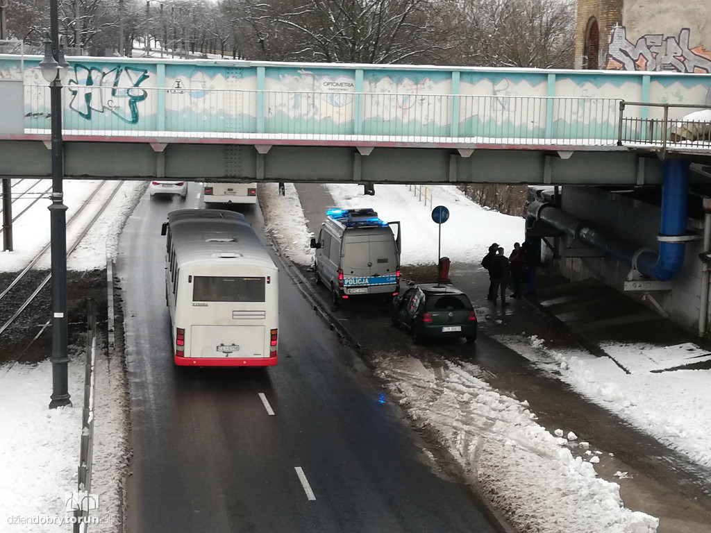Groźna kolizja przy dworcu miasto