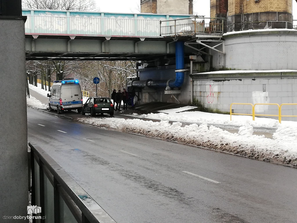 Groźna kolizja przy dworcu miasto