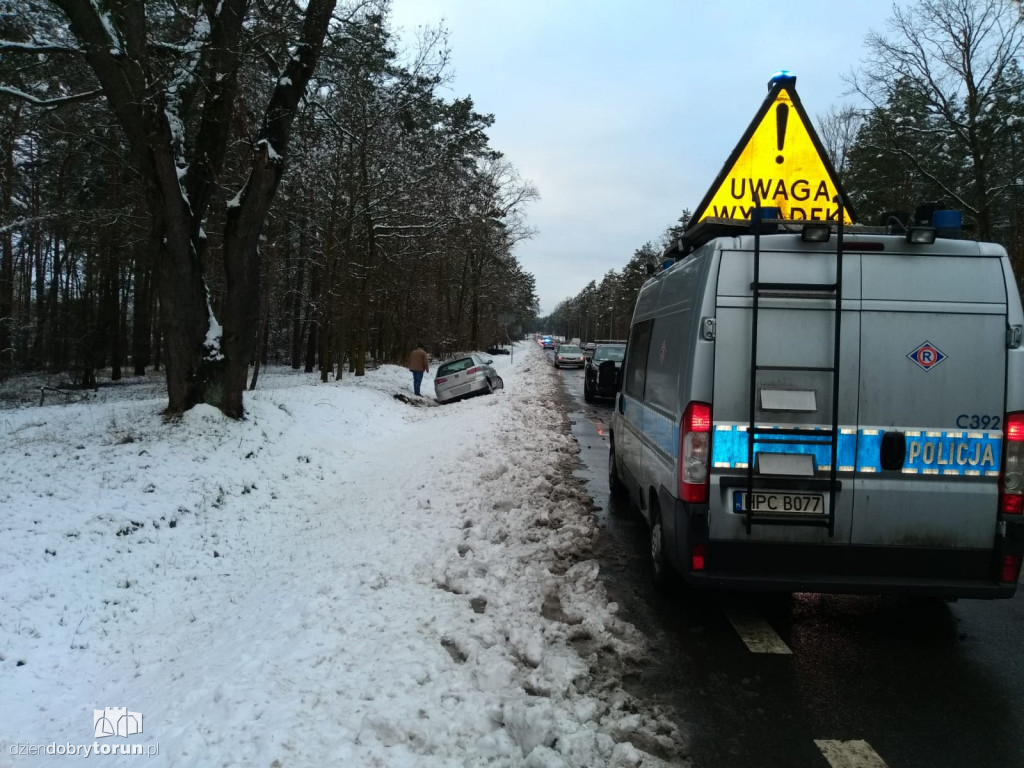 Kolizyjny dzień na drogach powiatu
