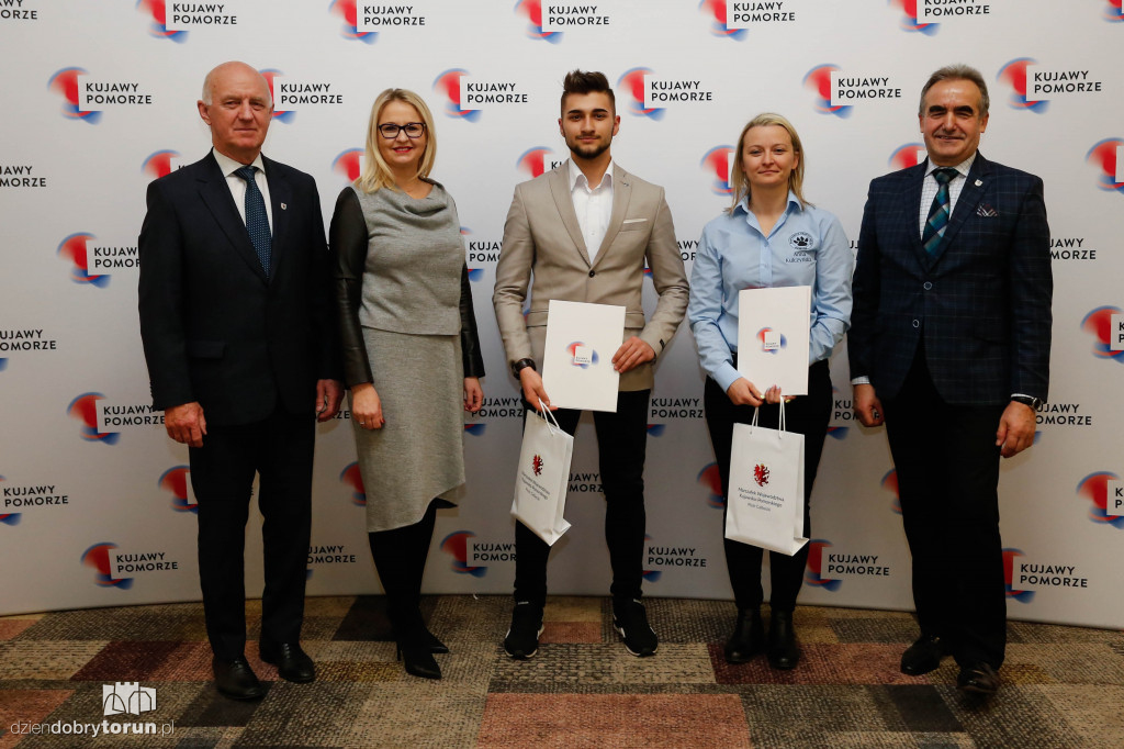 Marszałek nagrodził sportowców