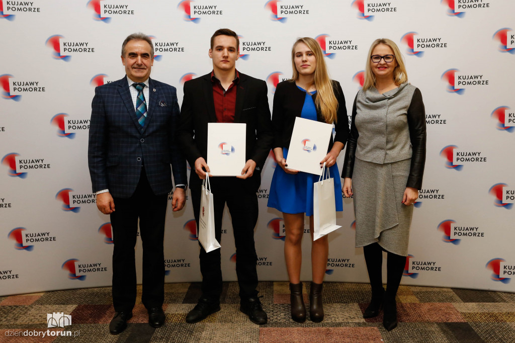 Marszałek nagrodził sportowców