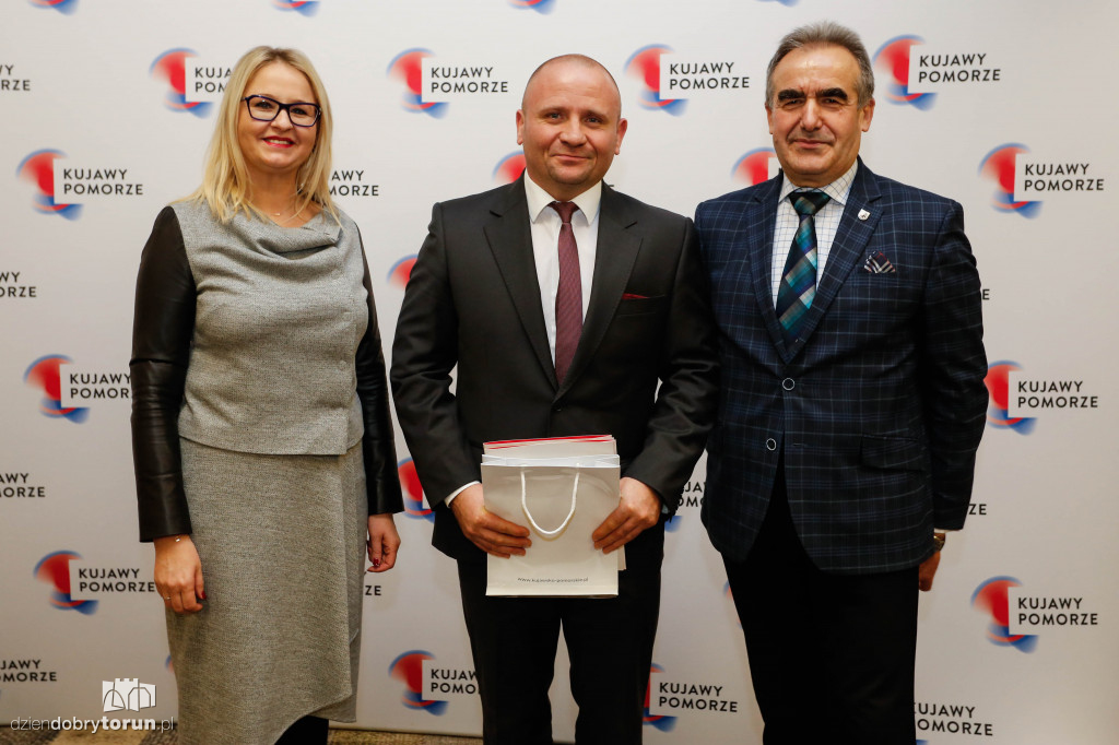 Marszałek nagrodził sportowców