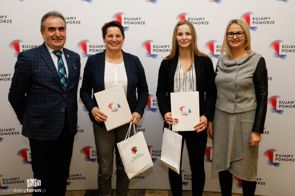 Marszałek nagrodził sportowców