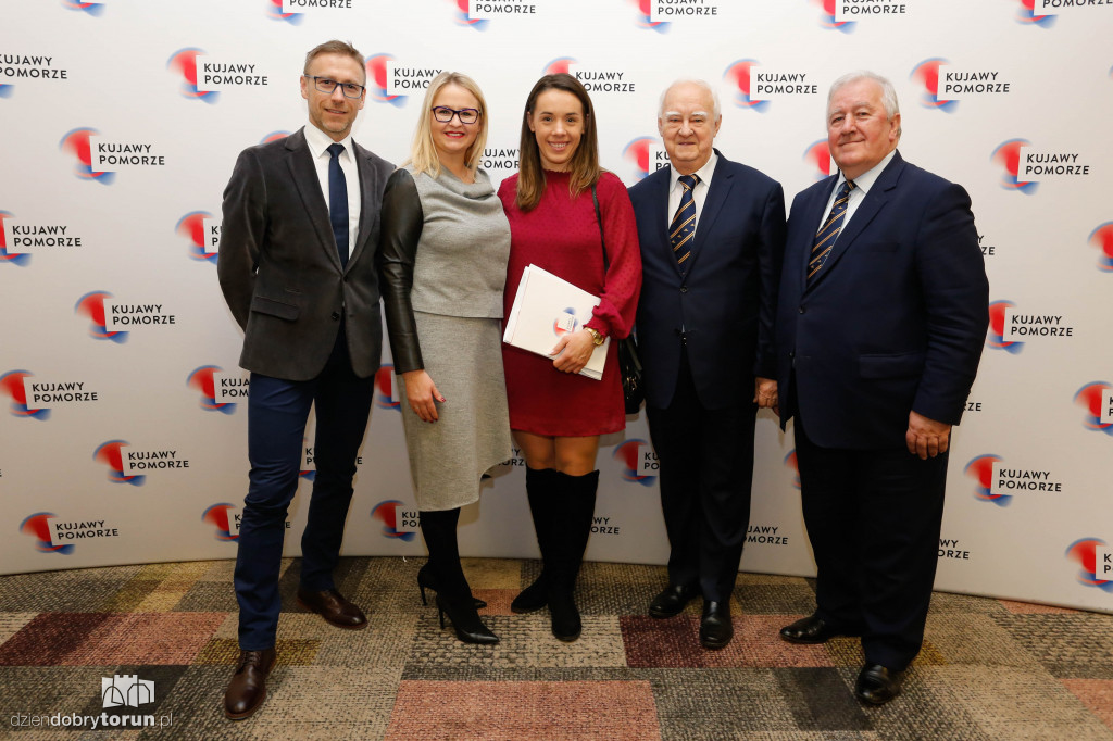 Marszałek nagrodził sportowców
