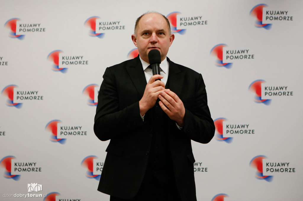 Marszałek nagrodził sportowców