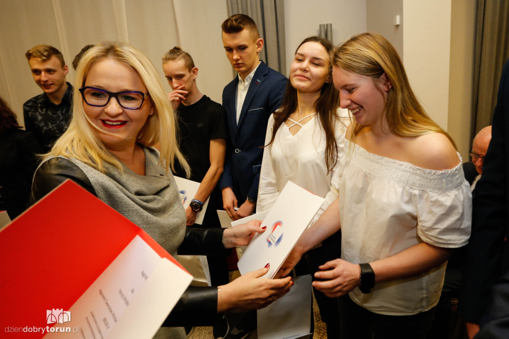 Marszałek nagrodził sportowców