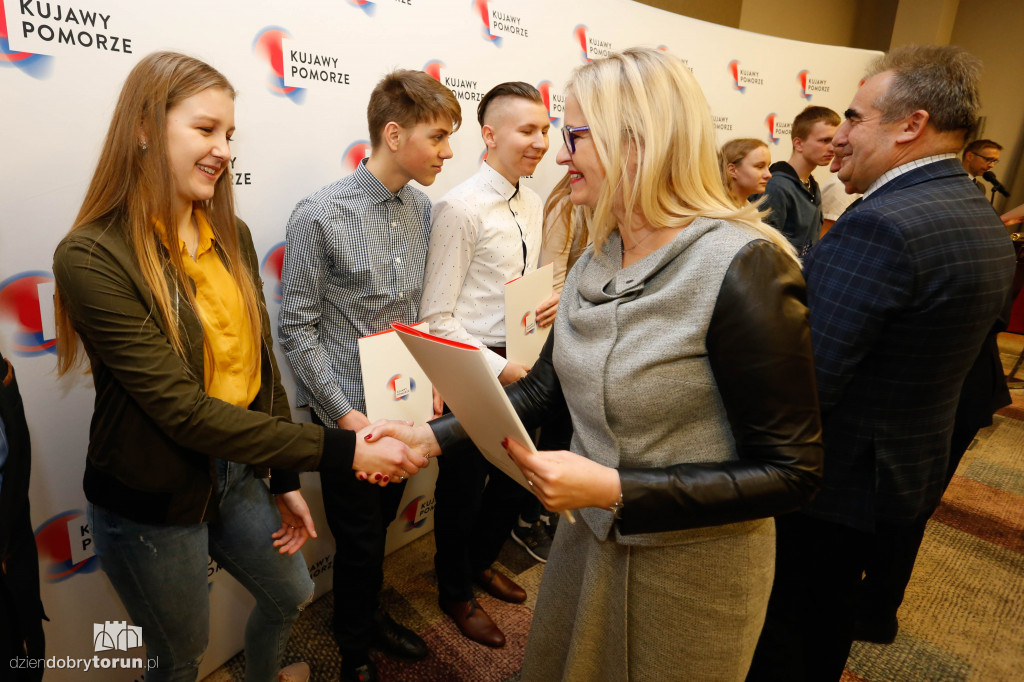 Marszałek nagrodził sportowców