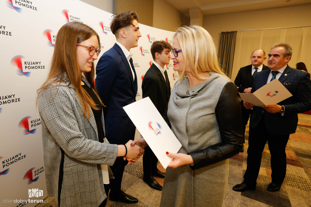 Marszałek nagrodził sportowców